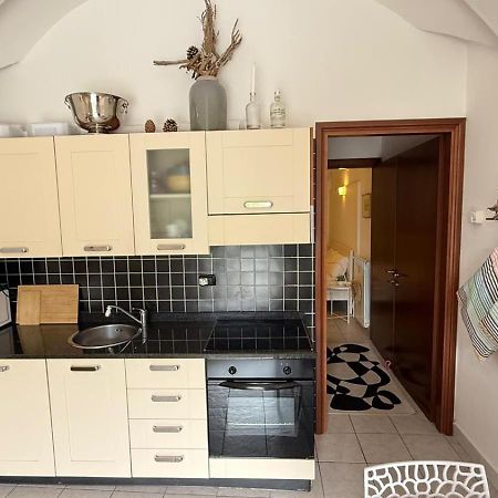 1-Bedroom Apartment Bello Posto Acquaseria Luaran gambar